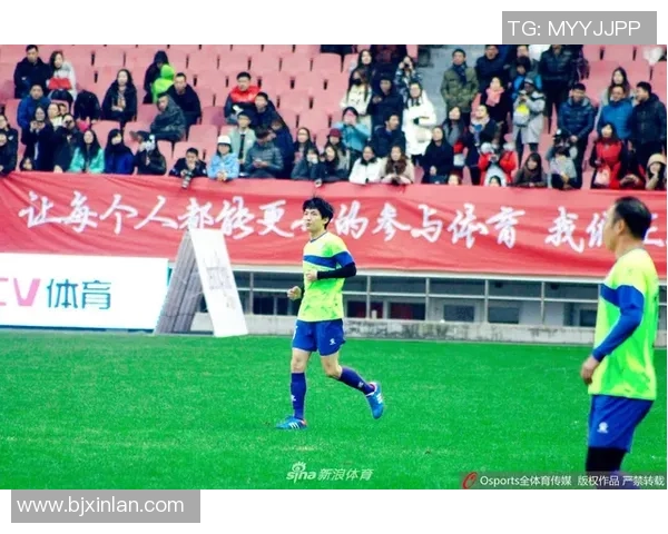 足球明星默哀时刻珍贵瞬间合集与感人图片分享